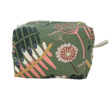 Load image into Gallery viewer, Cotton Print Dopp Kit
