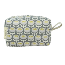 Load image into Gallery viewer, Cotton Print Dopp Kit