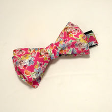 Load image into Gallery viewer, Liberty Print Bowtie
