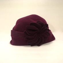 Load image into Gallery viewer, Felted Wool Hat and Scarf
